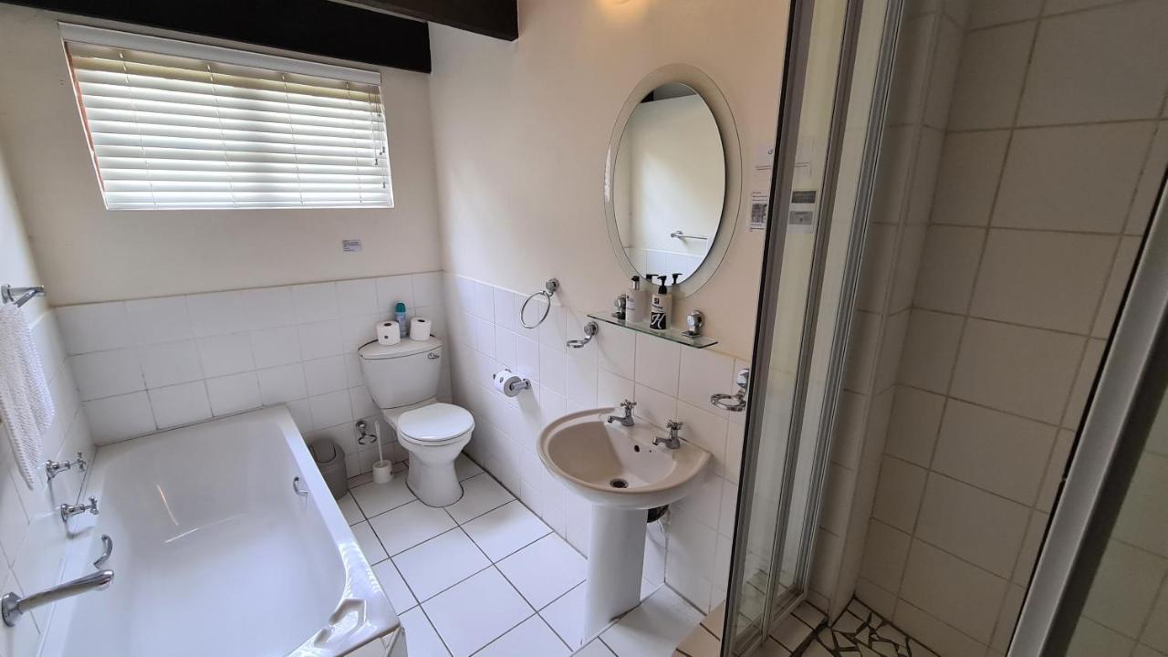 Hathaway Guest House East London Zewnętrze zdjęcie